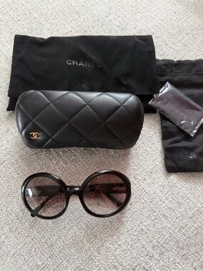 NEW Chanel quilted CC sunglasses
